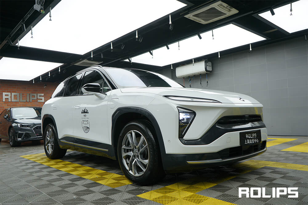 汽車貼改色膜違法么？改色膜與隱形車衣的差距是什么？